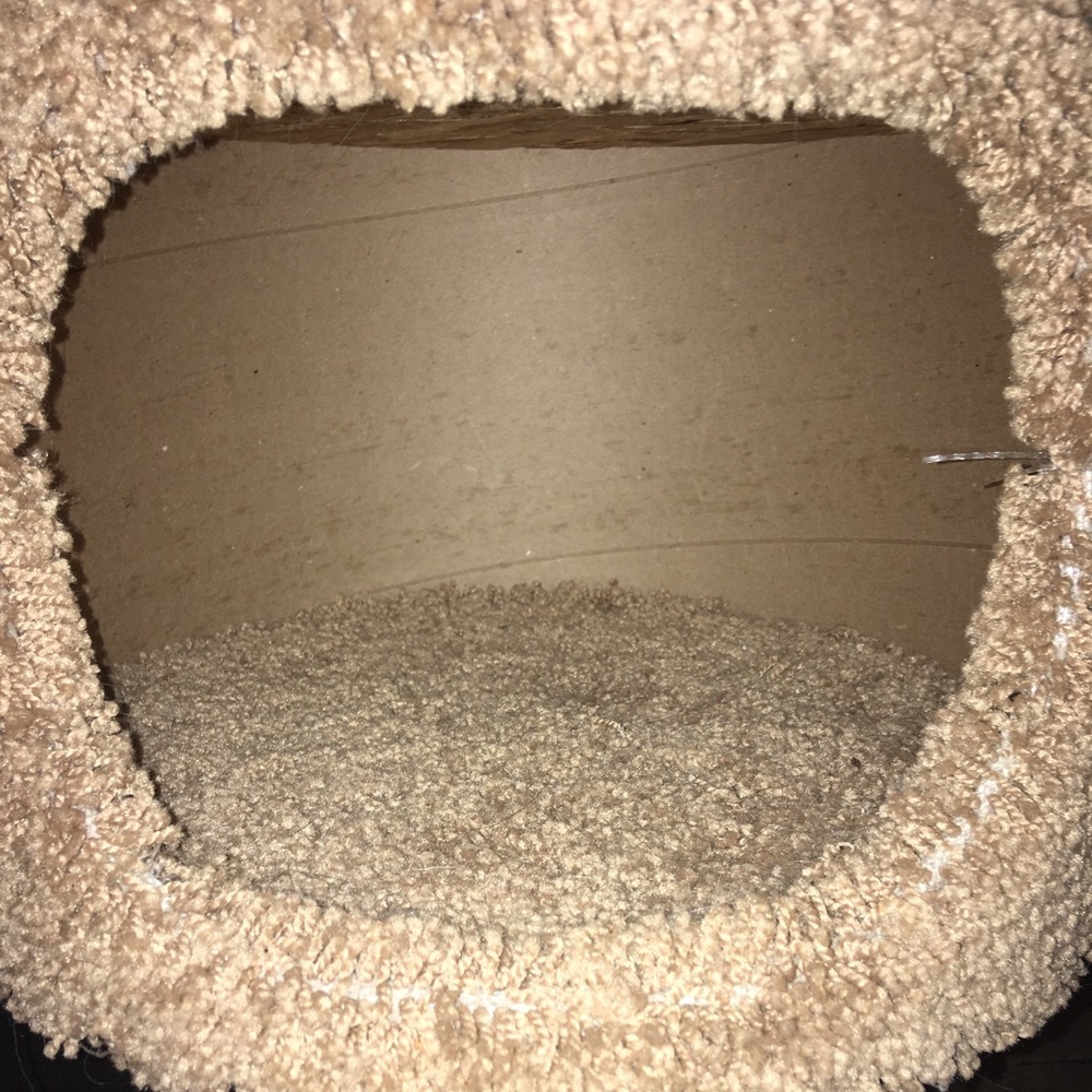 Cat scratching post - Picture 4 of 5